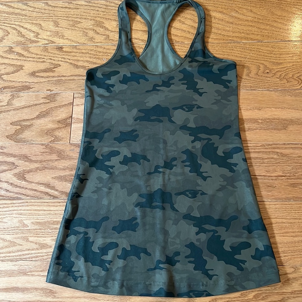 Lululemon Cool Racerback Tank Top. Camo